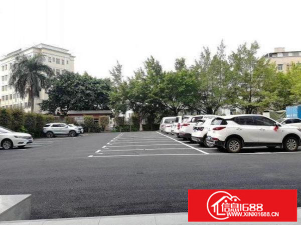 横岗1000平带装修办公仓库厂房空地大，有卸货平台