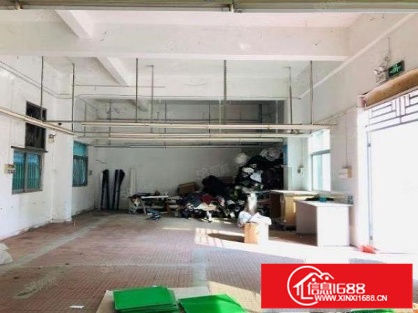 横岗沙荷路旁小独院2000平村委厂房出租，有电梯可办环评