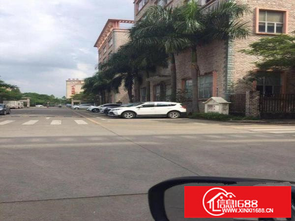 坑梓高新科技园一楼3350平米带两台行车及红本招租