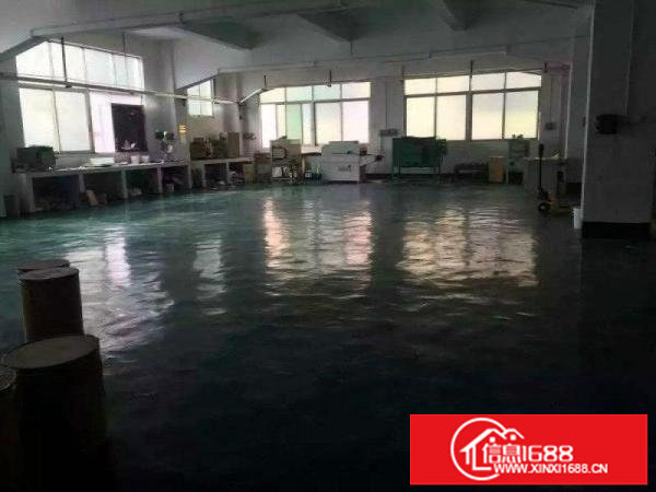 坪地3楼900平带装修标准厂房13元直招租