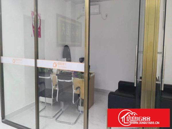 布吉（丹竹头）新出楼上560平方带装修厂房招租！