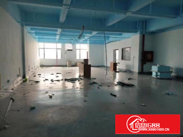 厂房位于沙井后亭楼上680并带装修，有前台，玻璃门，