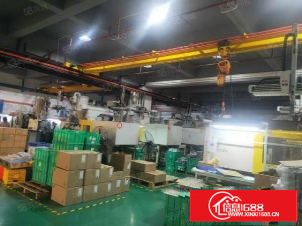 长安镇乌沙新安大桥旁边楼上1300平方现成注塑车间有行吊
