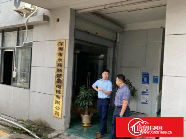 在107国道旁边，几百米到天虹，交通便利，带精装修，无转让费