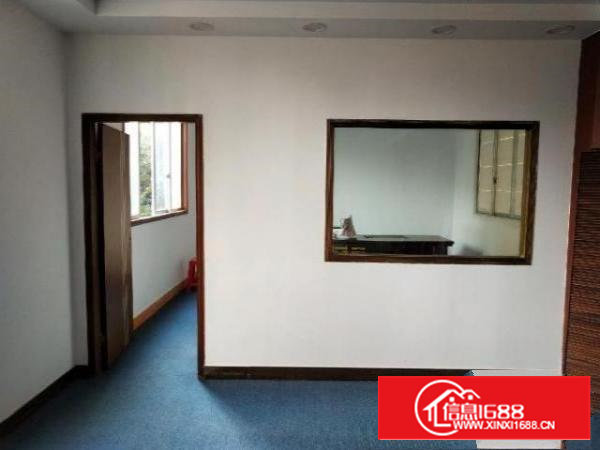 楼上新装修办公室及厂房分租200－600