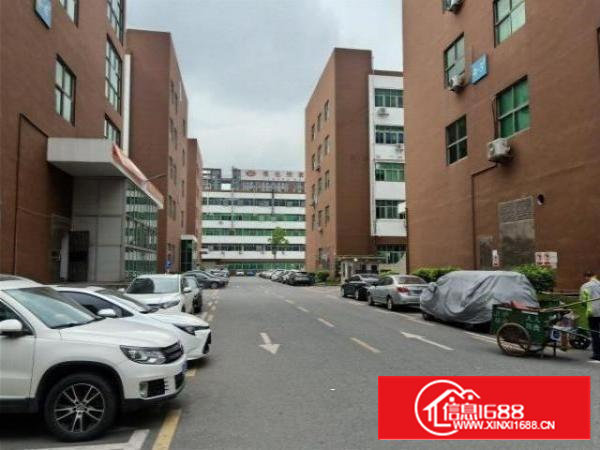 村委厂房实际面积出租，得房率高，园区形象好，空地非常大