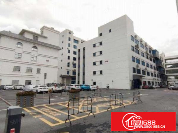 光明新区龙大高速出口楼上整层豪华装修2000平方厂房出租.