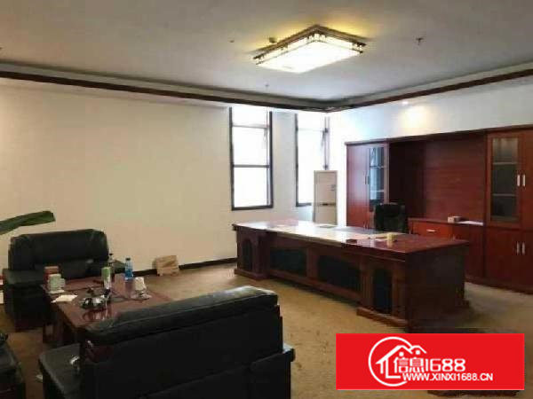 石岩2500平方精装修厂房出租