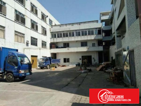 万江工业区标准厂房一楼1300平方招租空地大，交通方便