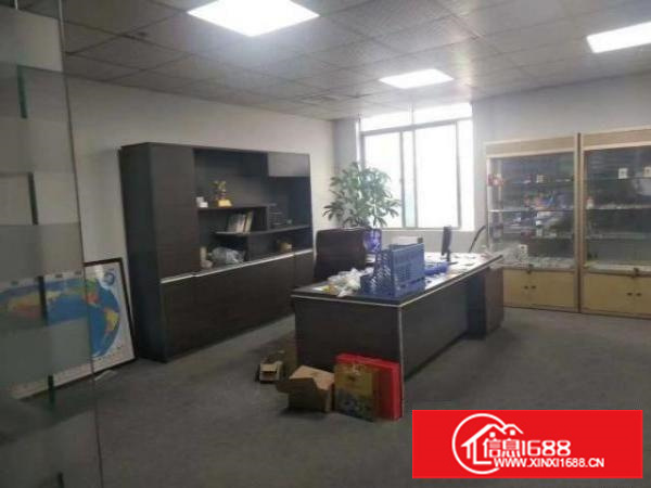 楼上1200平精装修，停车位充足