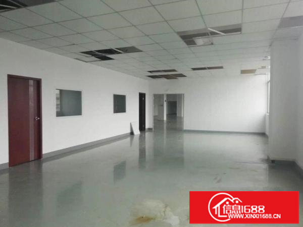 龙华鹊山路口新出三楼750平厂房带精装修出租