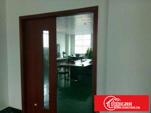 出租龙岗区坪地精装修厂房450平水电齐全带地坪漆喷淋