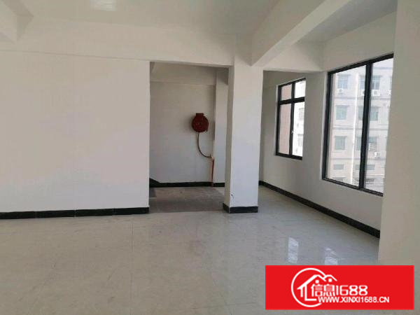 新建厂房，环境好，停车方便