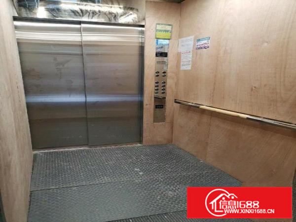 原房东新建电梯厂房出租，300平每层