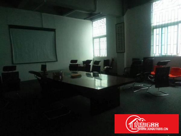 坪山楼上新出带精装修厂房1960平米