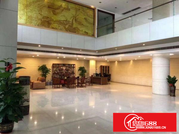 新出独门独院厂房4200平方出租，带办公室和宿舍！