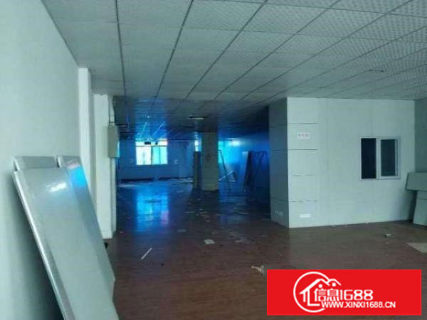 横岗六约二三楼各2300平方电子厂房带办公仓库大小分租。