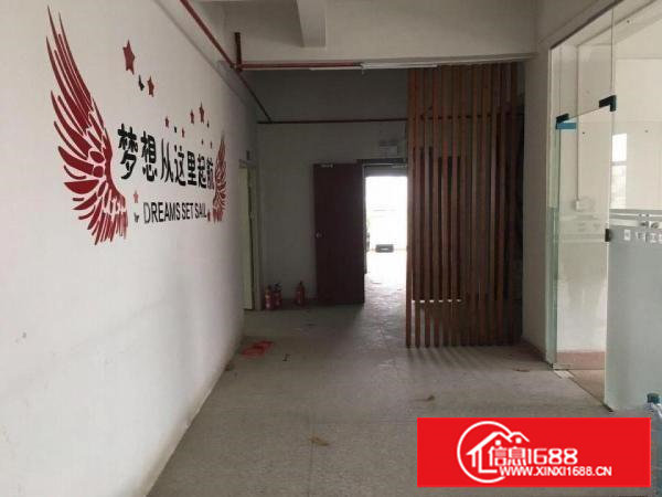 【蓝牙耳机厂分租：林村400-600平米，现成装修】