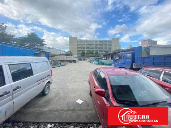 石岩水田新出1楼385平厂房，门口空地大，大车进出方便