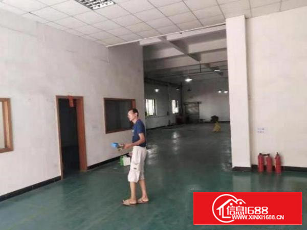 石岩石龙仔一楼厂房850平招租，水电办公室齐全，有地坪漆