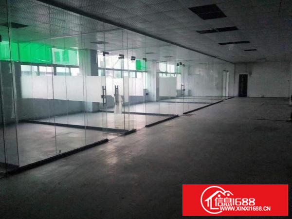 龙岗原房东三楼整层1300平方可分租