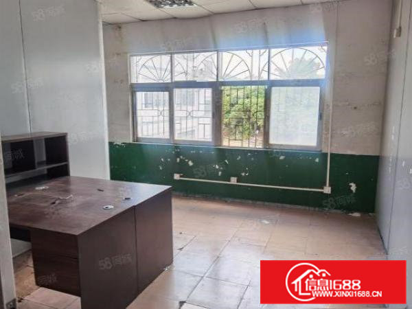 五联楼上整层小面积厂房出租400平方一整层。现成装修