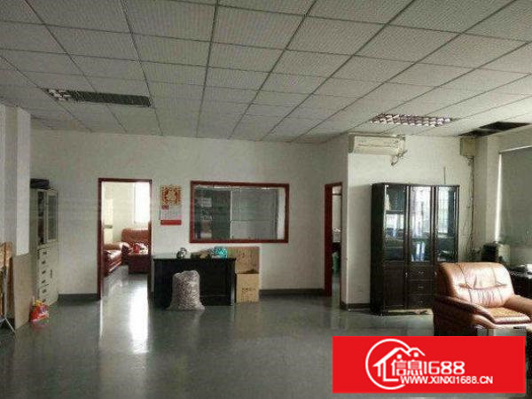 龙岗区吓坑楼上700平米带装修;带前台厂房出租