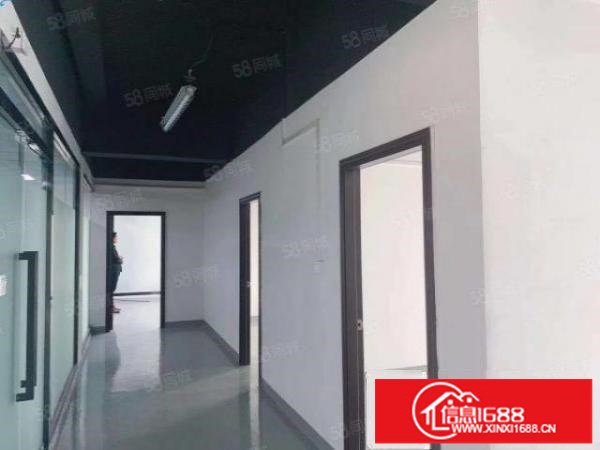 大浪华荣路边上新出特价20块钱一平方带装修厂房358平