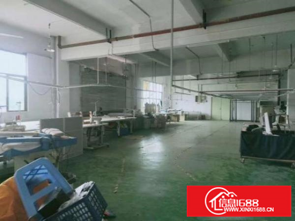 石岩新空出楼上带装修厂房