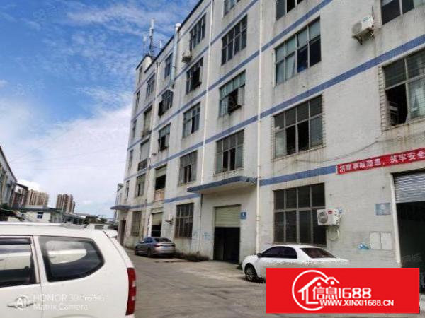 观澜新塘园区4楼950平厂房空地大车位足交通便利可拎包入驻