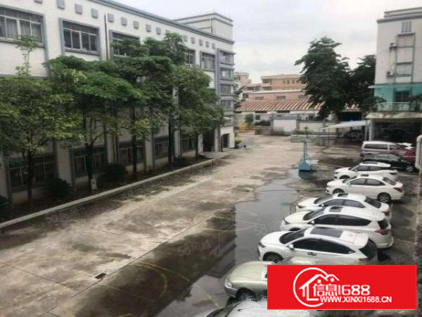 石排新出一楼高度5米700平，标准厂房空地大