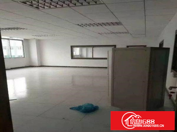 出租龙岗区坪地二楼1500平厂房，豪华装修